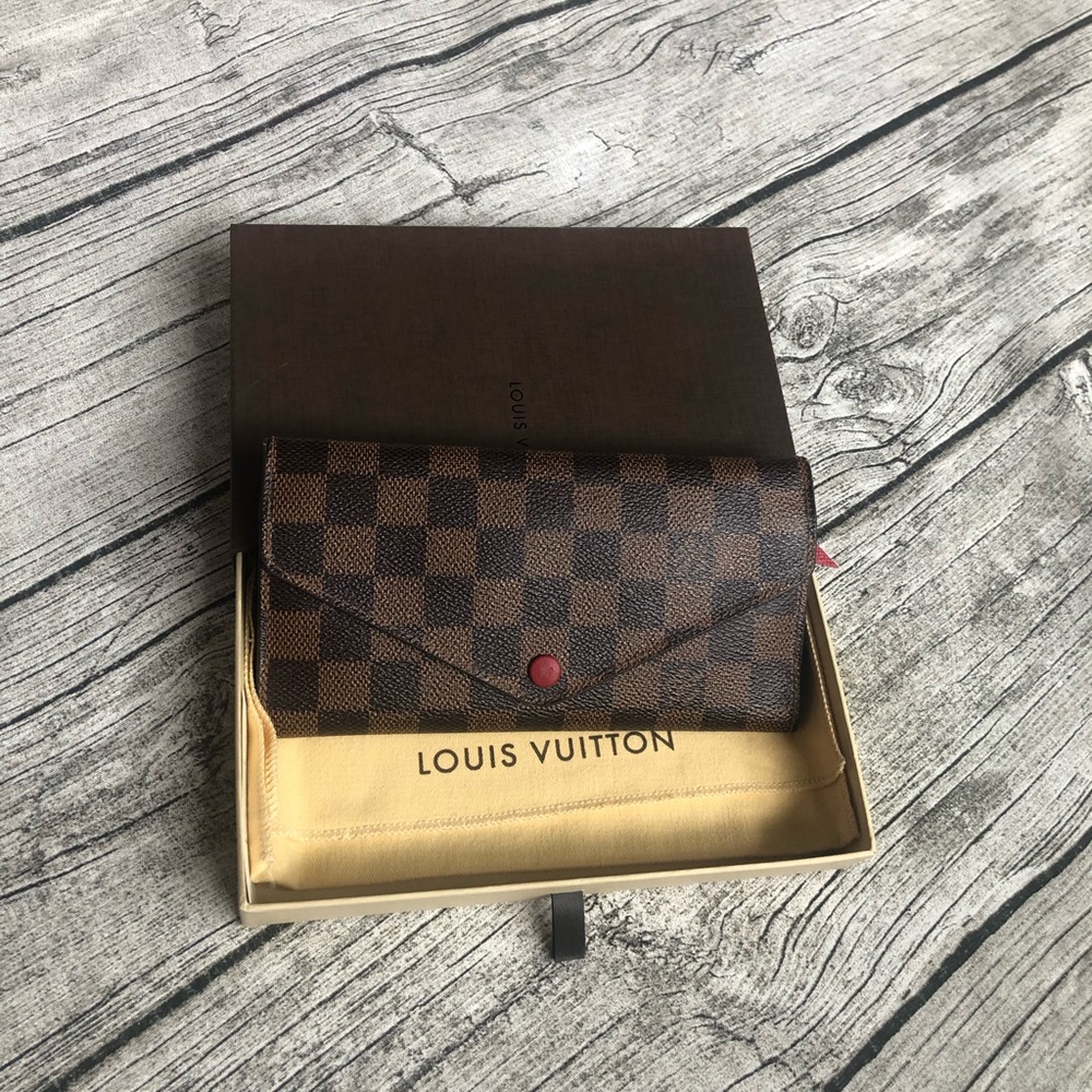 Louis Vuitton Josephine Wallet in Damier Ebene